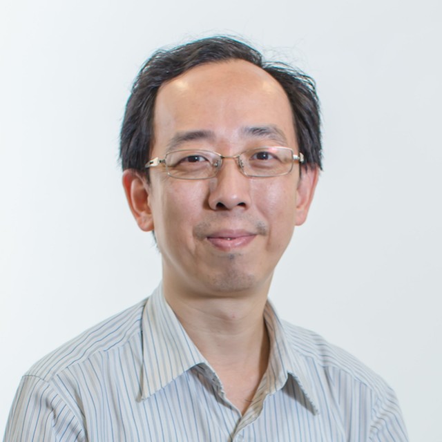 黃健威先生